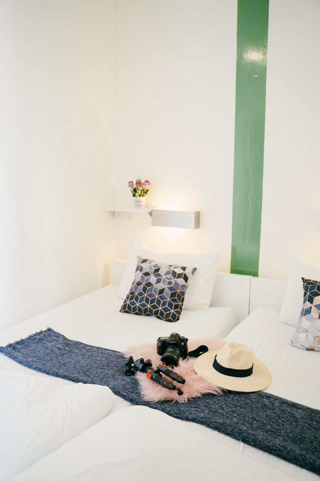 Qilombo Hostel Silom - Hq バンコク都 エクステリア 写真
